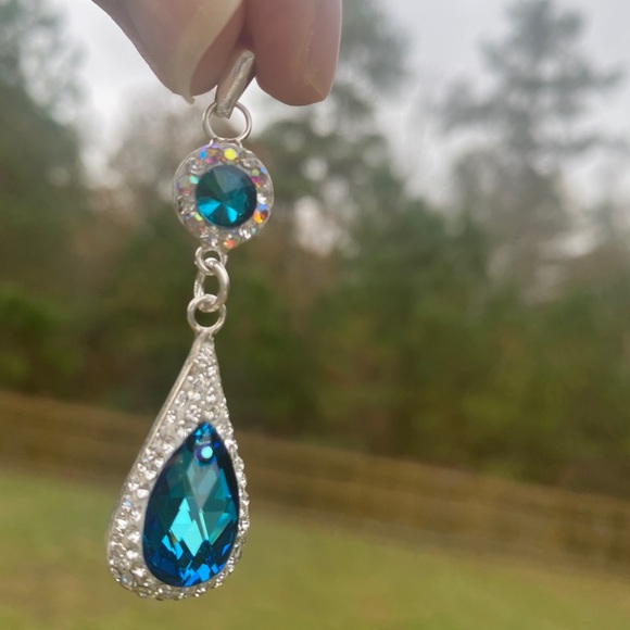 Set of earrings and pendant in Swarovski crystals - Picture 4 of 6